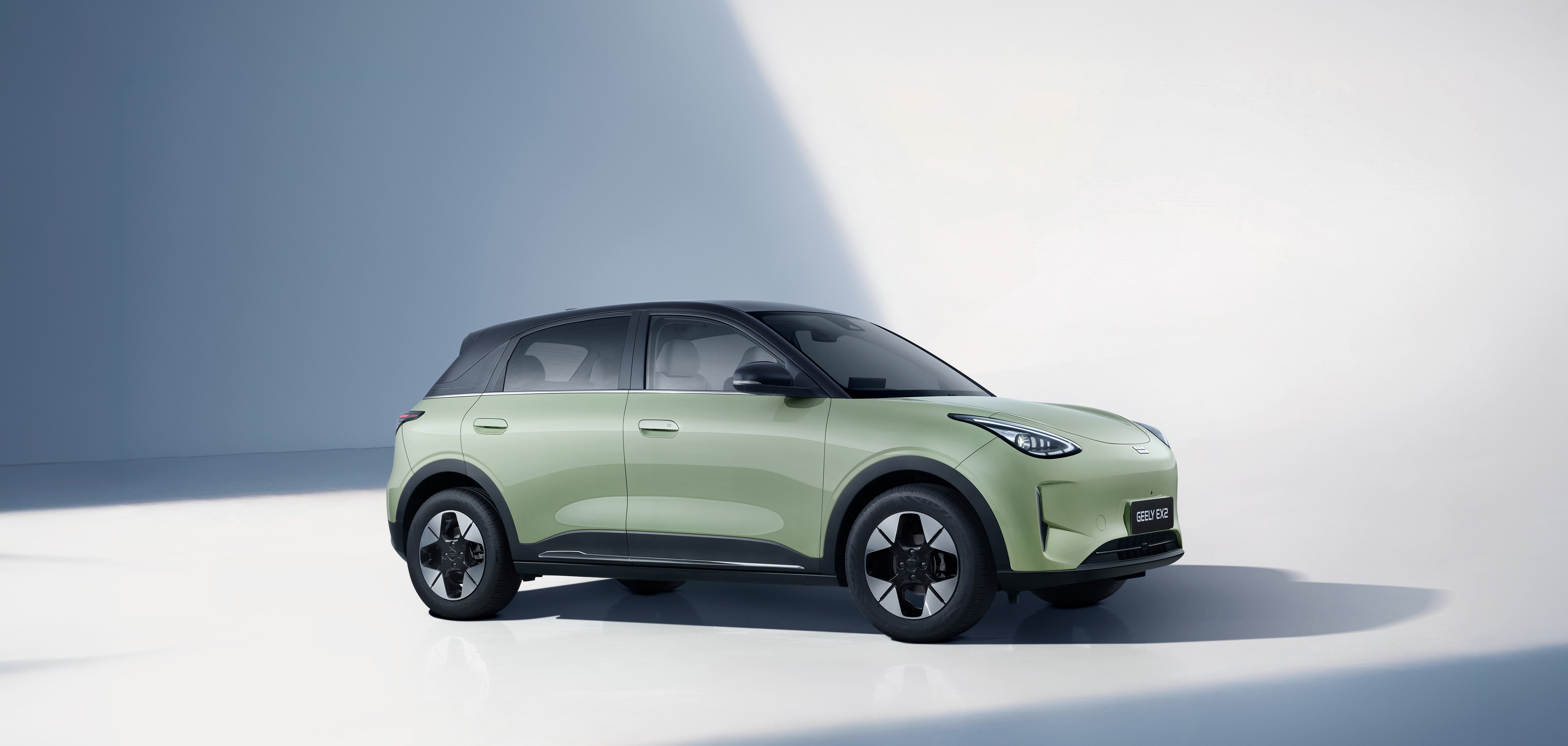 Geely EX2